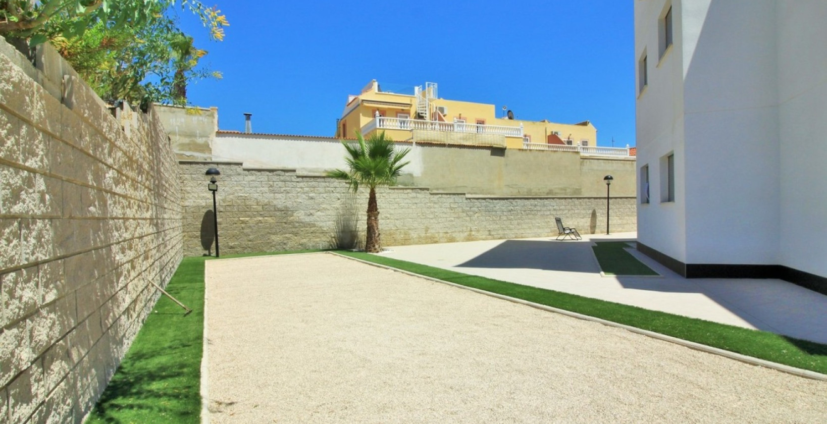 Resale - Apartment / flat - Villamartín - Costa Blanca