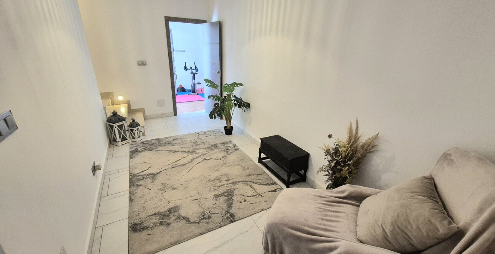 Resale - Villa - San Miguel de Salinas - Ciudad De Las Comunicaciones