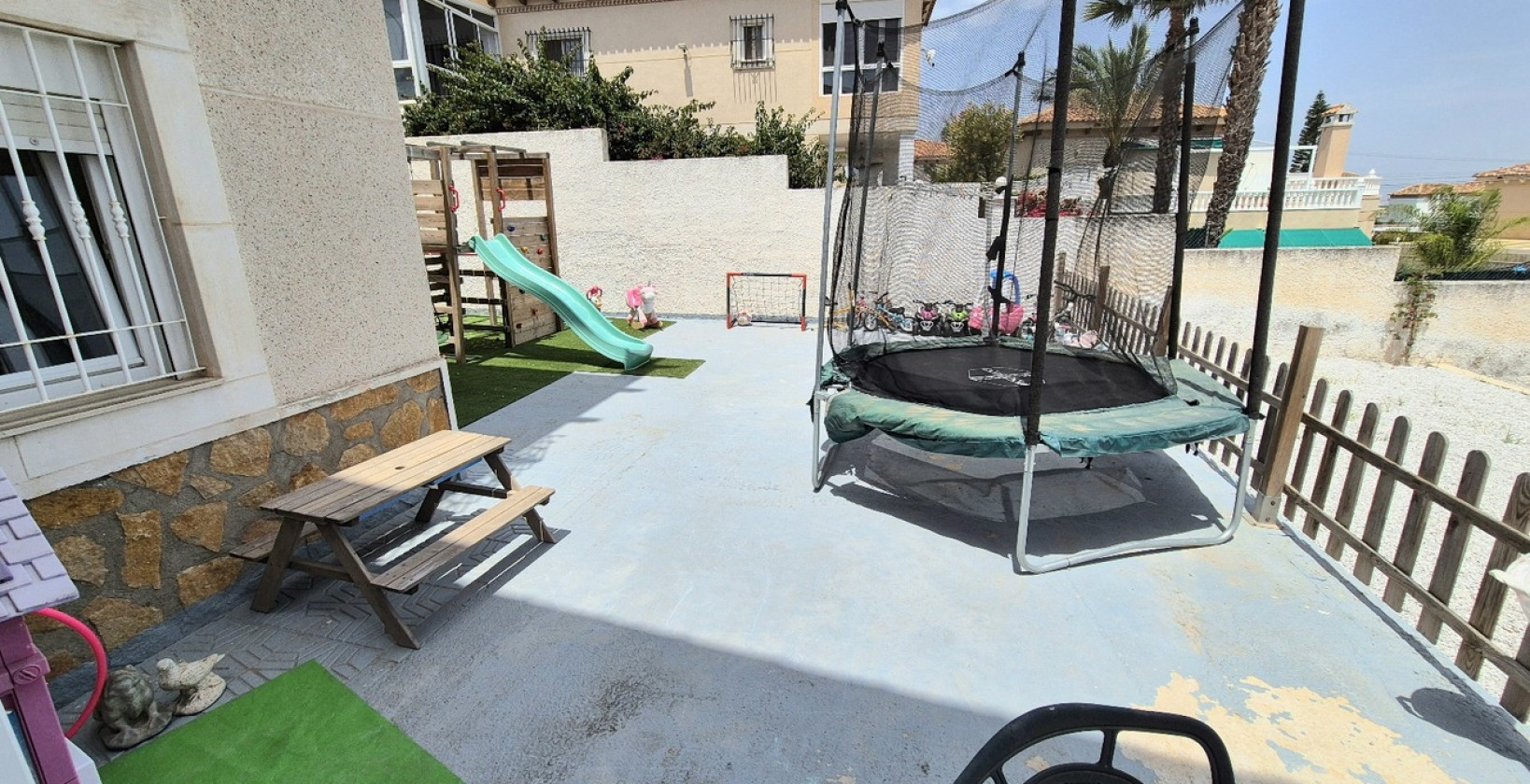 Resale - Villa - San Miguel de Salinas - Ciudad De Las Comunicaciones