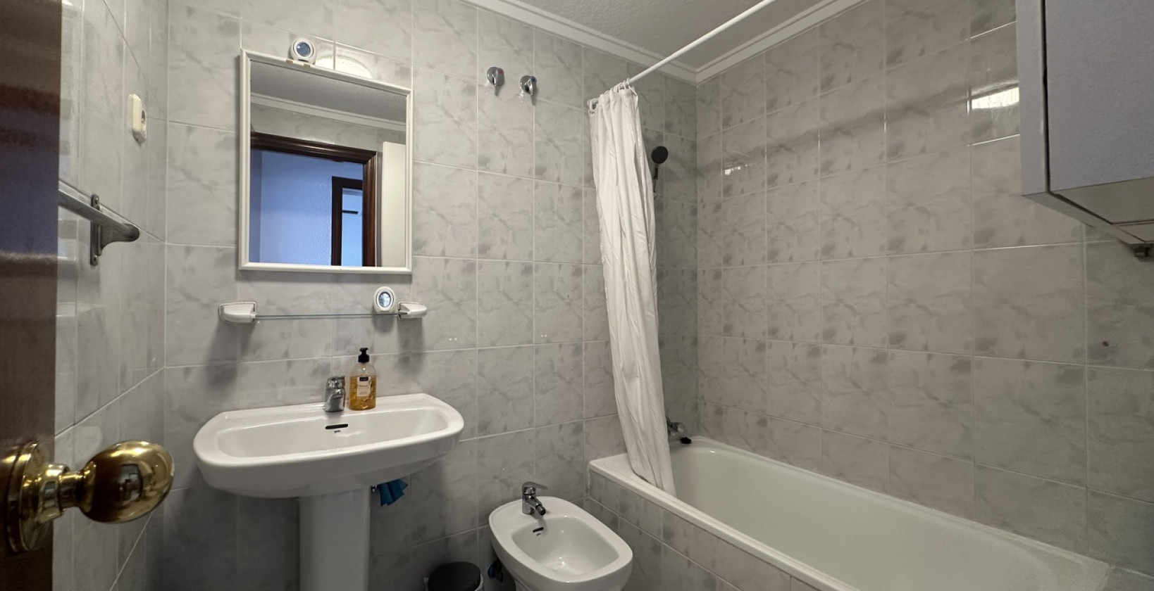 Resale - Apartment / flat - Torrevieja - torrevieja