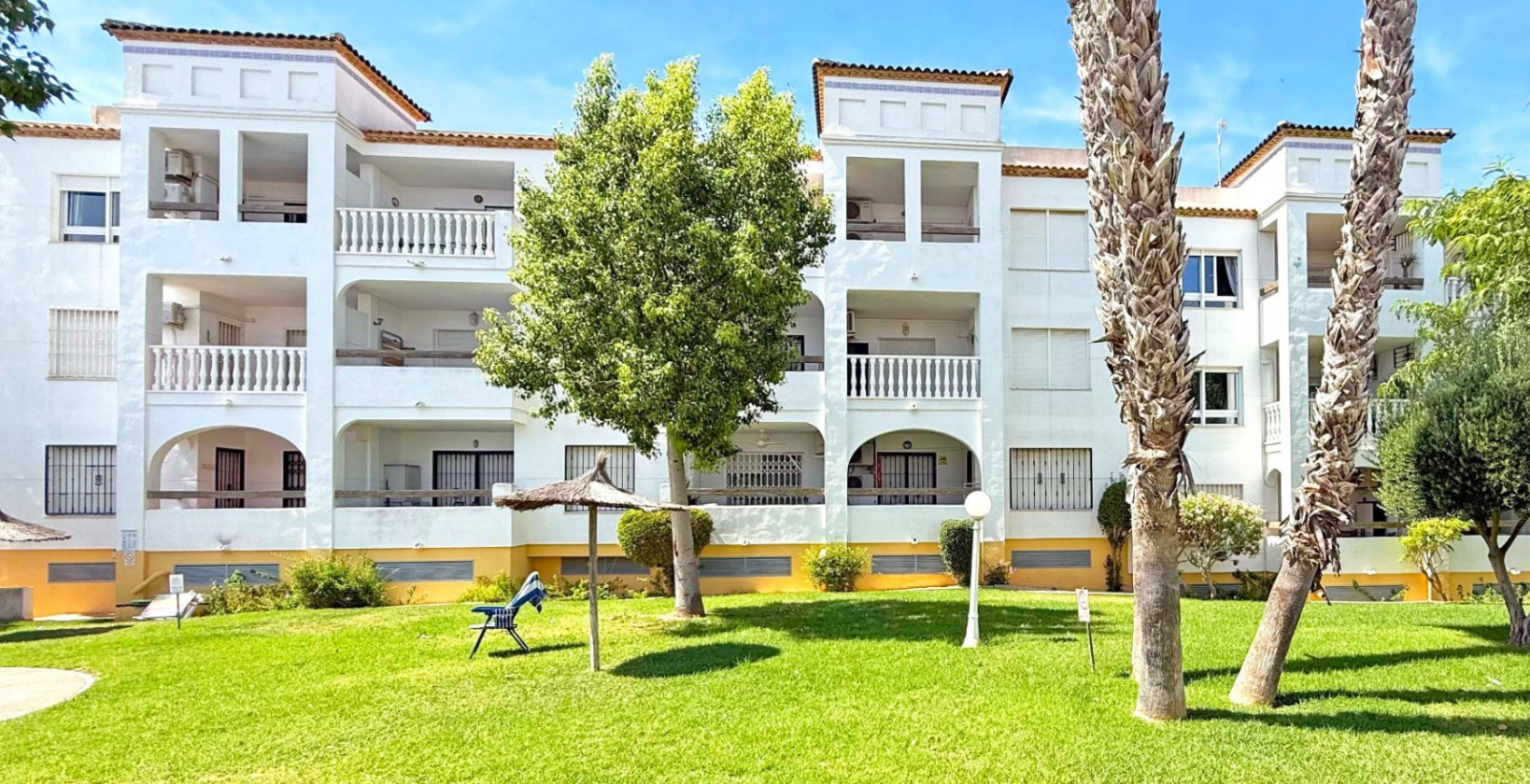 Resale - Apartment / flat - Orihuela Costa - Villamartín