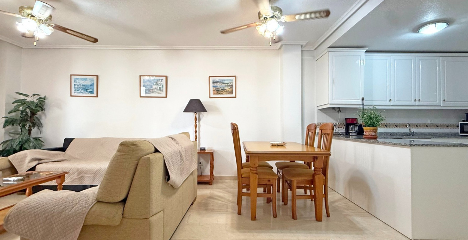 Resale - Apartment / flat - Orihuela Costa - Villamartín