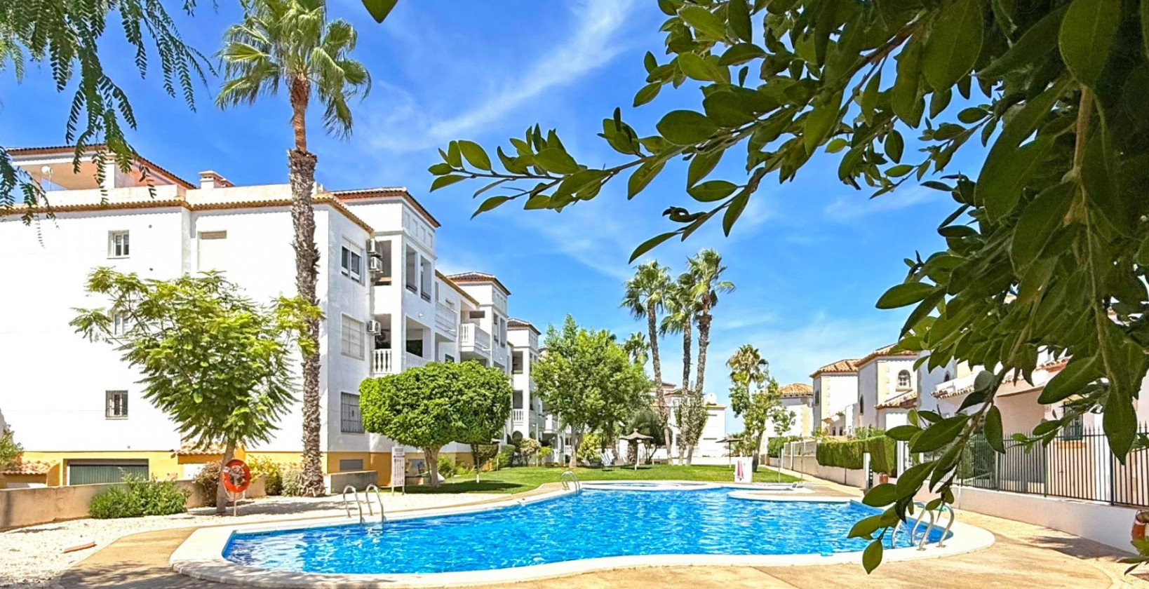 Resale - Apartment / flat - Orihuela Costa - Villamartín