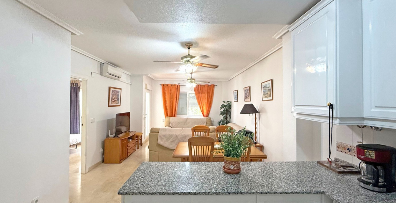 Resale - Apartment / flat - Orihuela Costa - Villamartín