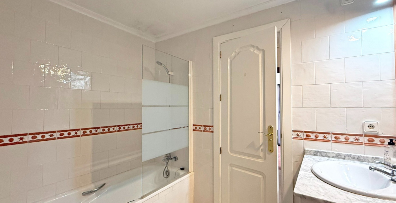 Resale - Apartment / flat - Orihuela Costa - Villamartín