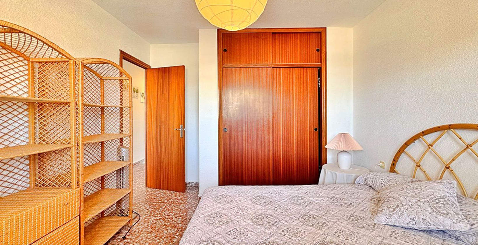 Resale - Apartment / flat - Torrevieja - Rocio del mar