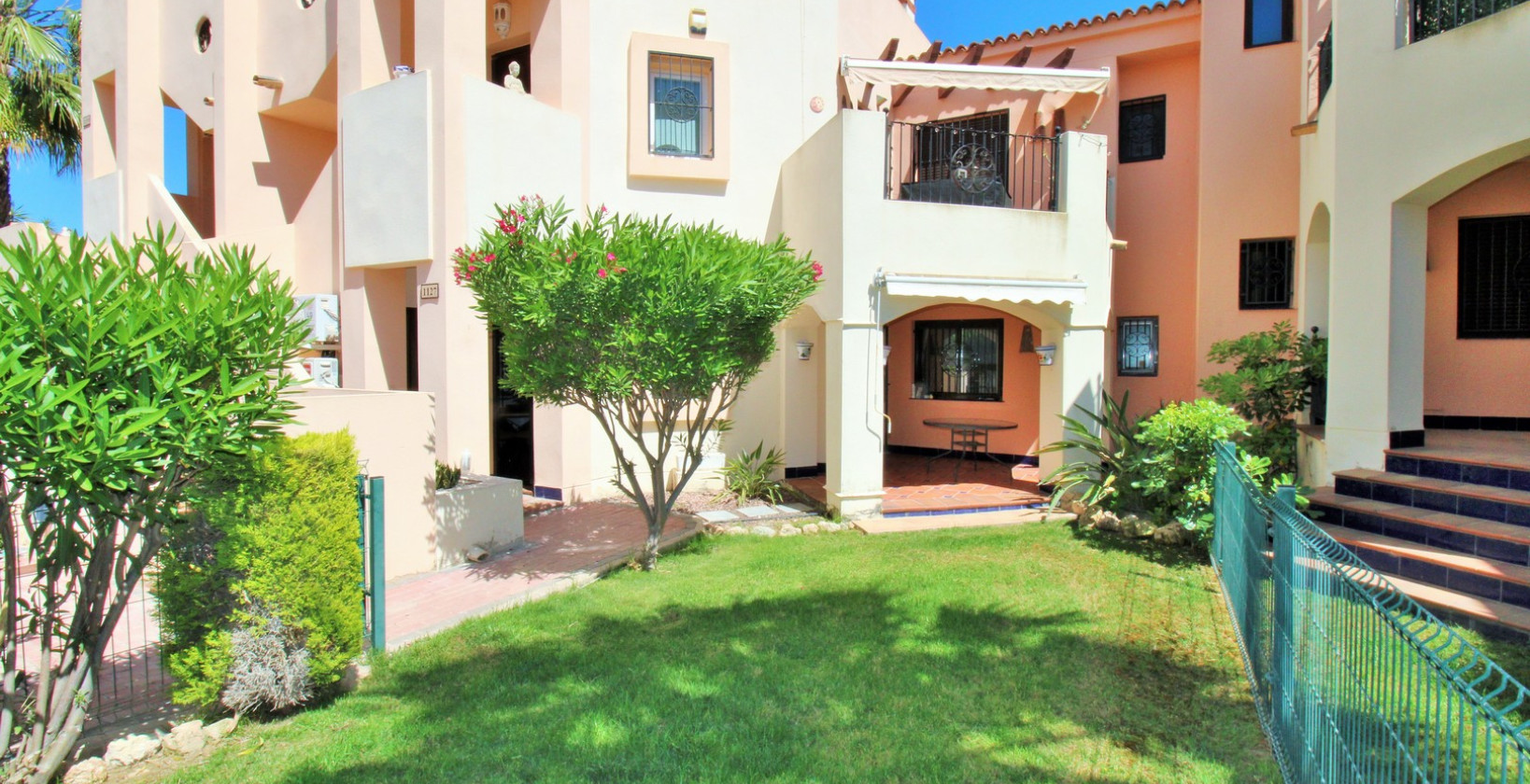 Återförsäljning - Lägenhet / lägenhet - Torrevieja - Punta Prima