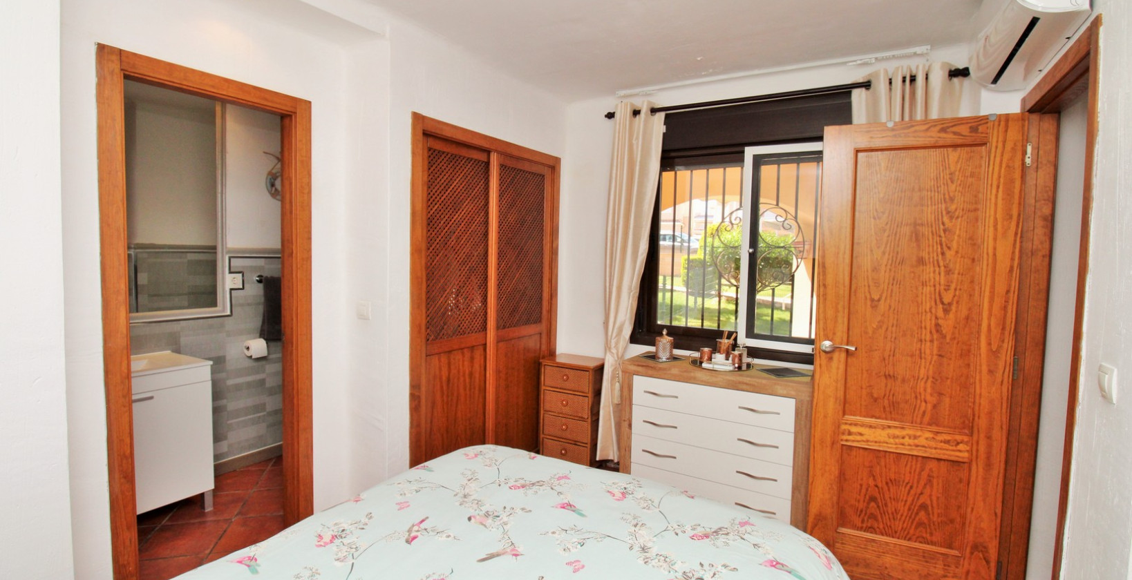 Återförsäljning - Lägenhet / lägenhet - Torrevieja - Punta Prima