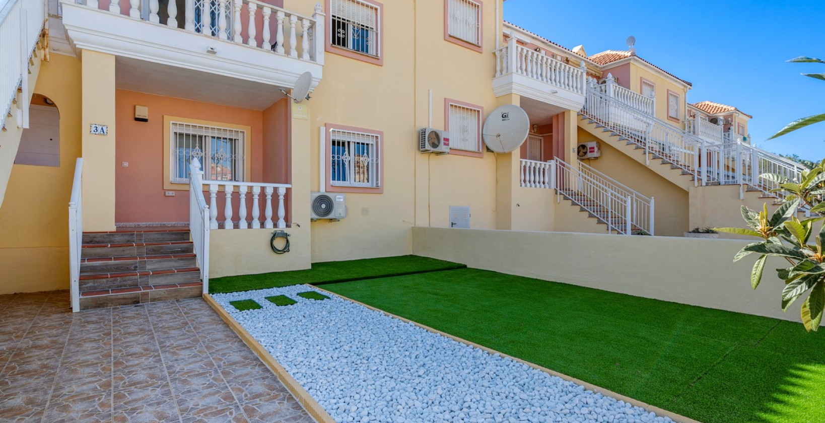 Resale - Apartments - San Miguel de Salinas - Orihuela Costa