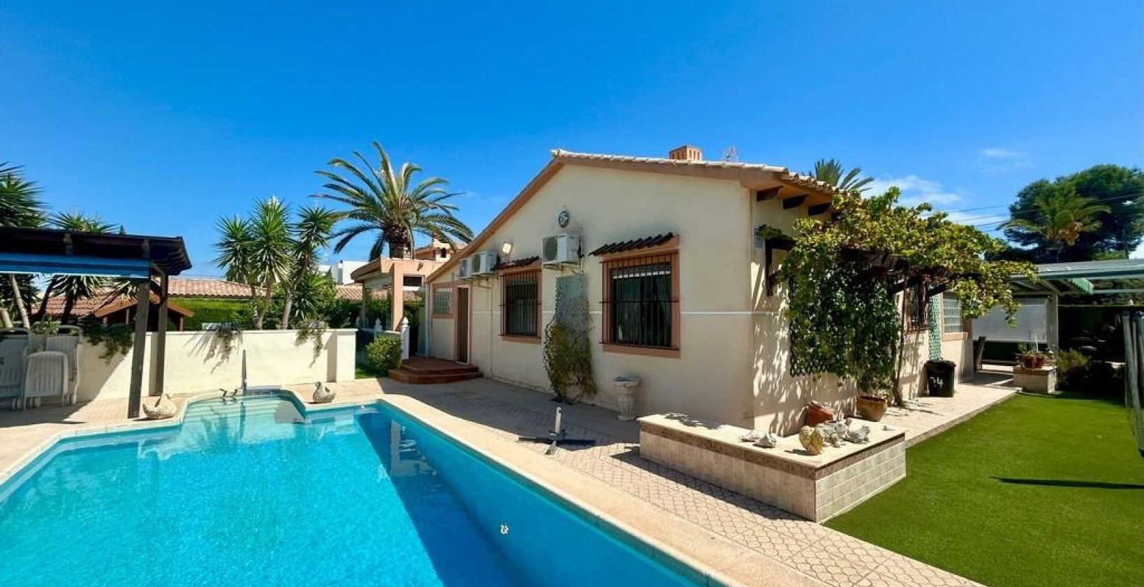 Återförsäljning - Villa - Orihuela Costa - Cabo Roig