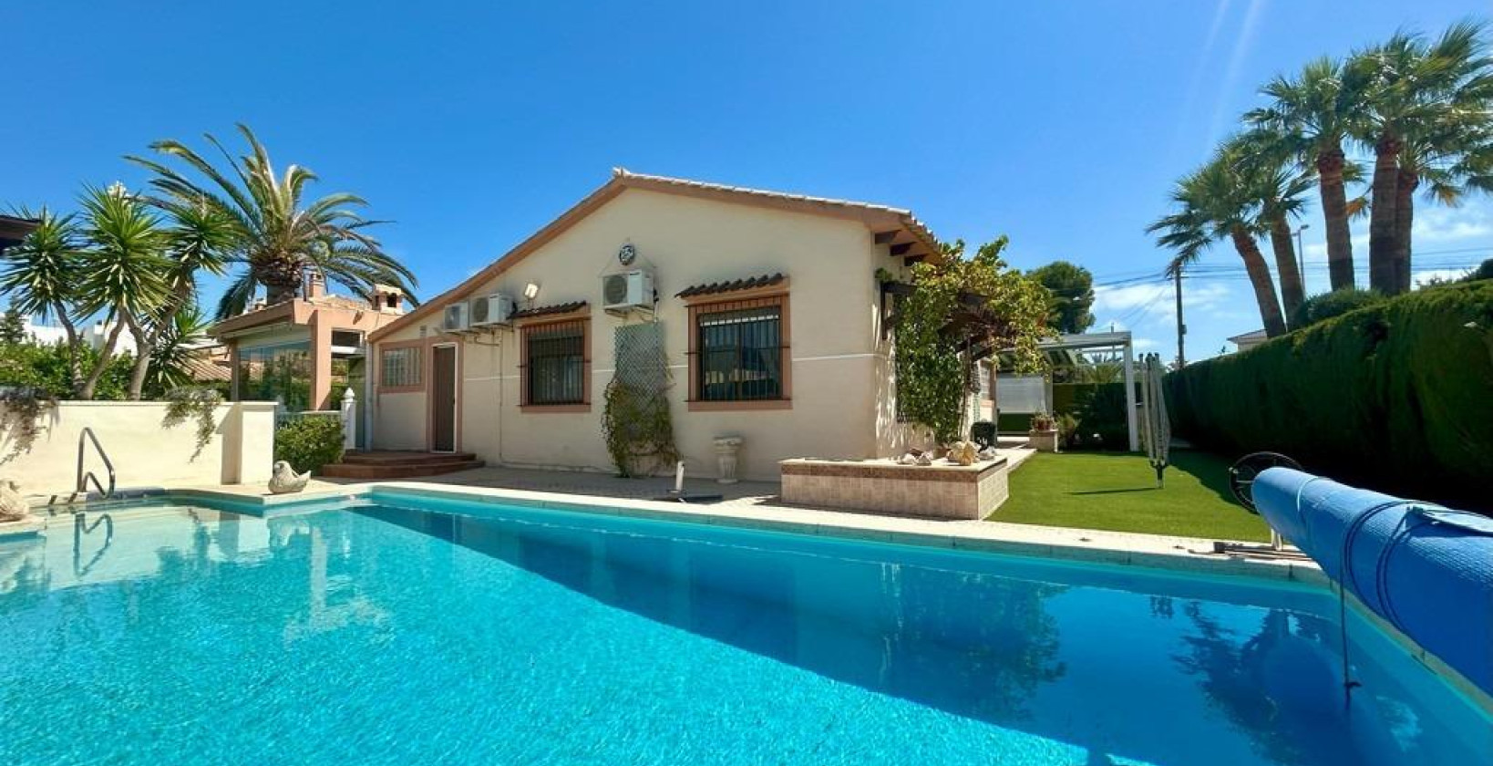 Återförsäljning - Villa - Orihuela Costa - Cabo Roig