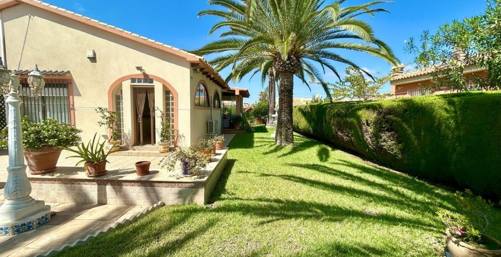 Återförsäljning - Villa - Orihuela Costa - Cabo Roig