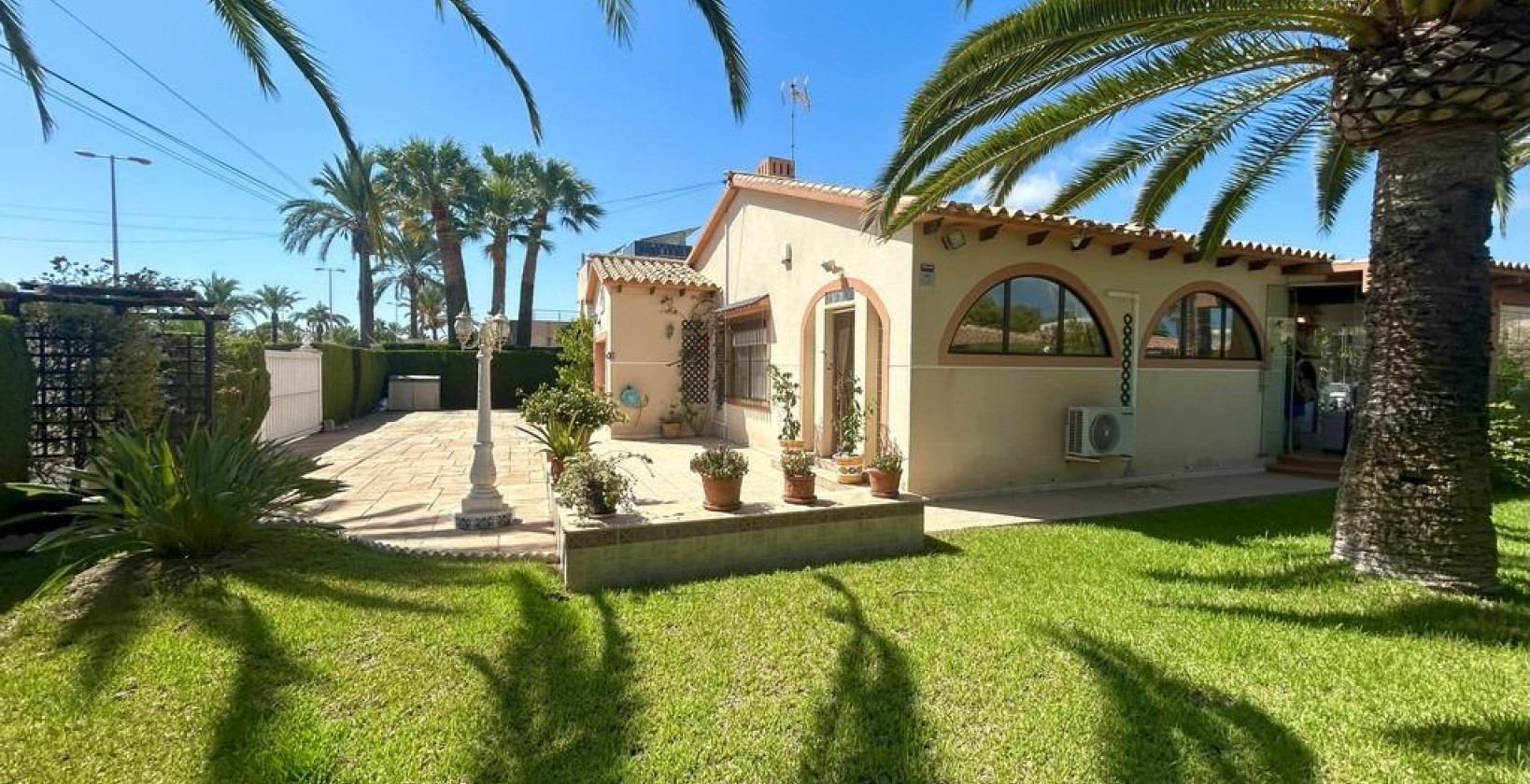 Återförsäljning - Villa - Orihuela Costa - Cabo Roig