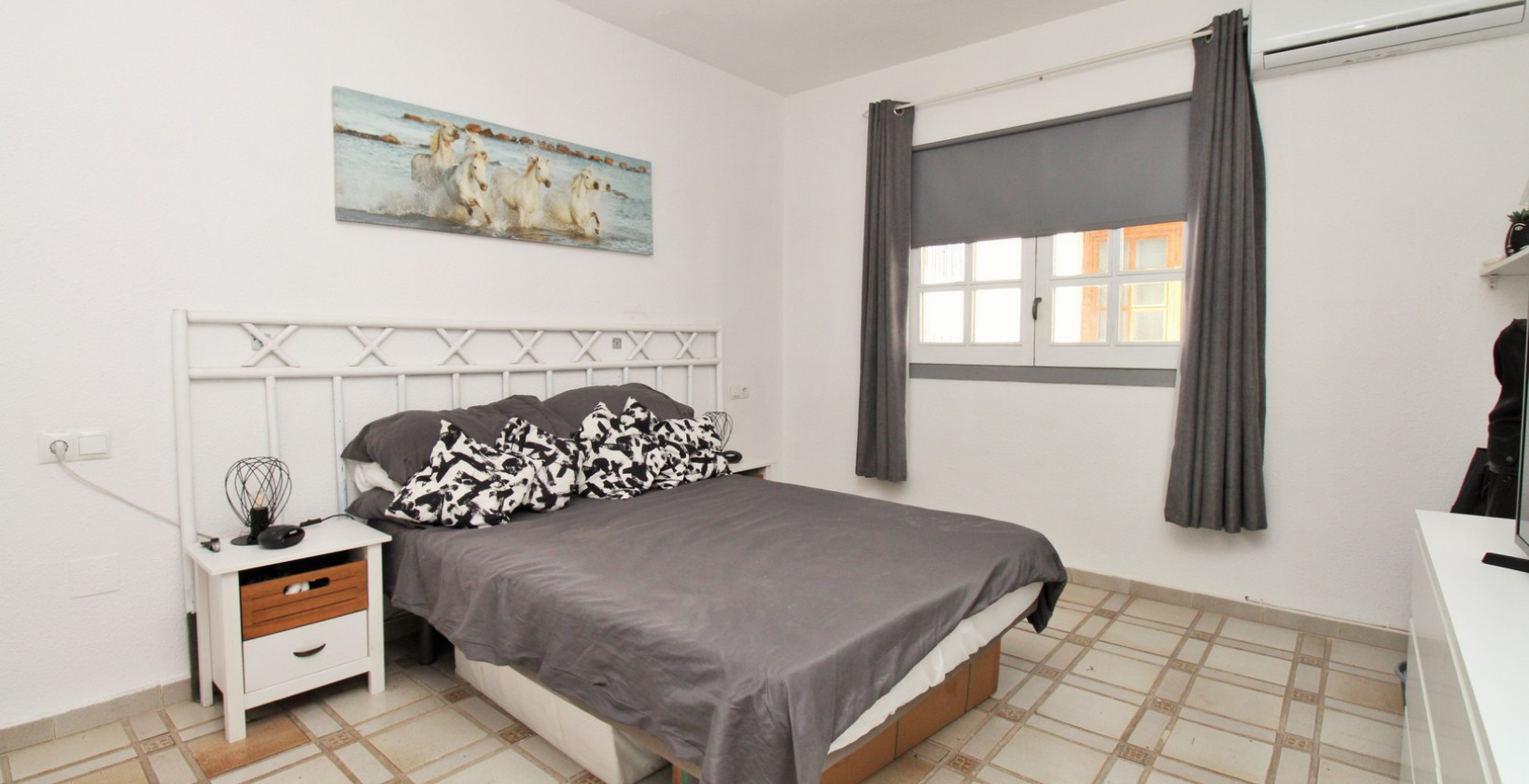 Resale - Apartment / flat - Villamartín - Villamartin