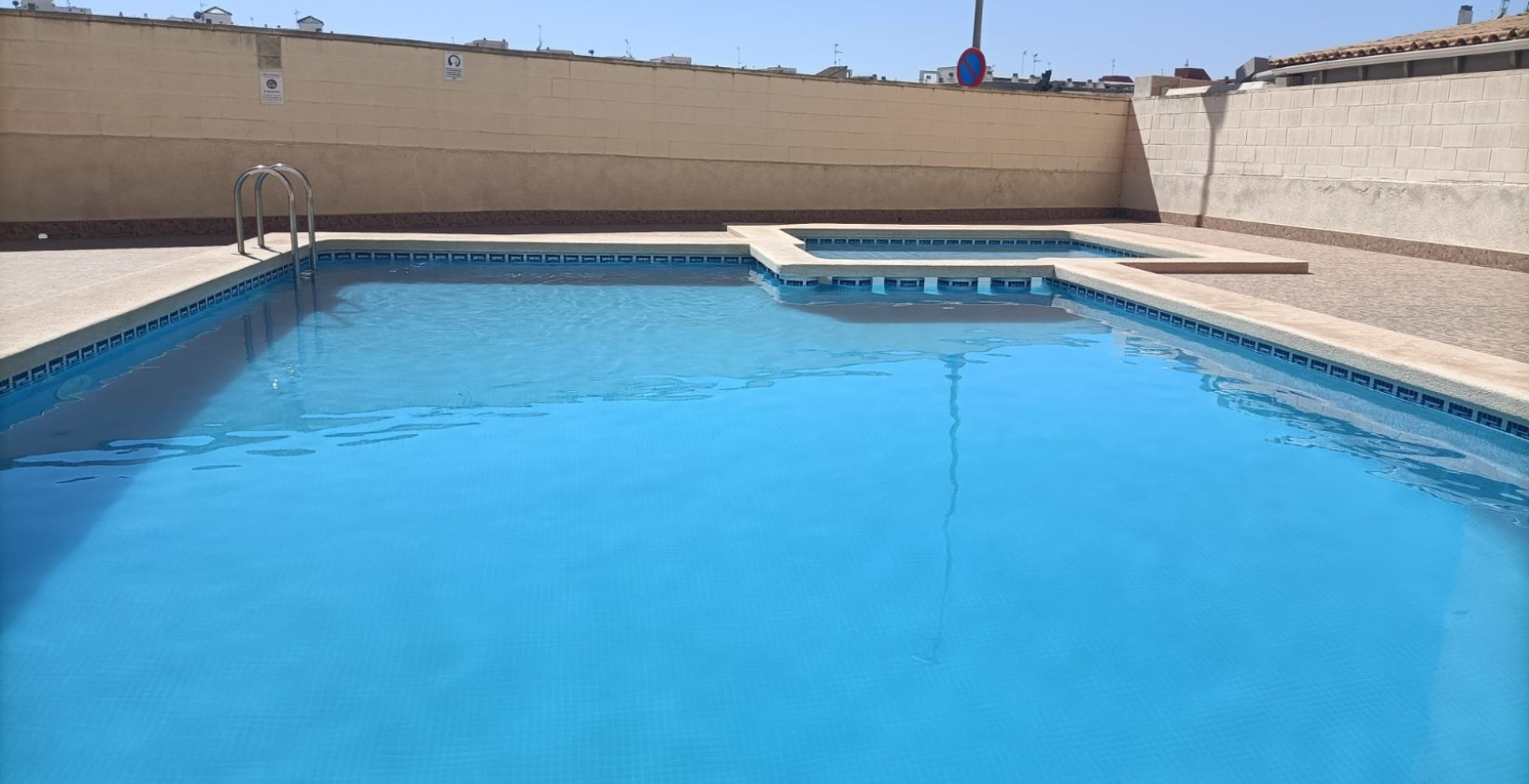 Resale - Apartment / flat - Torrevieja - torrevieja