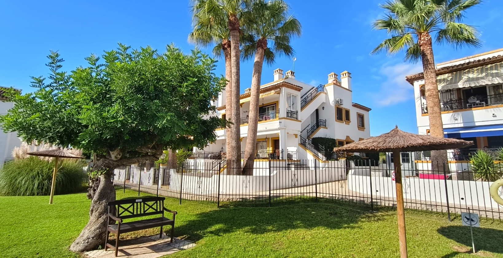 Resale - Townhouse - Orihuela Costa - Villamartín