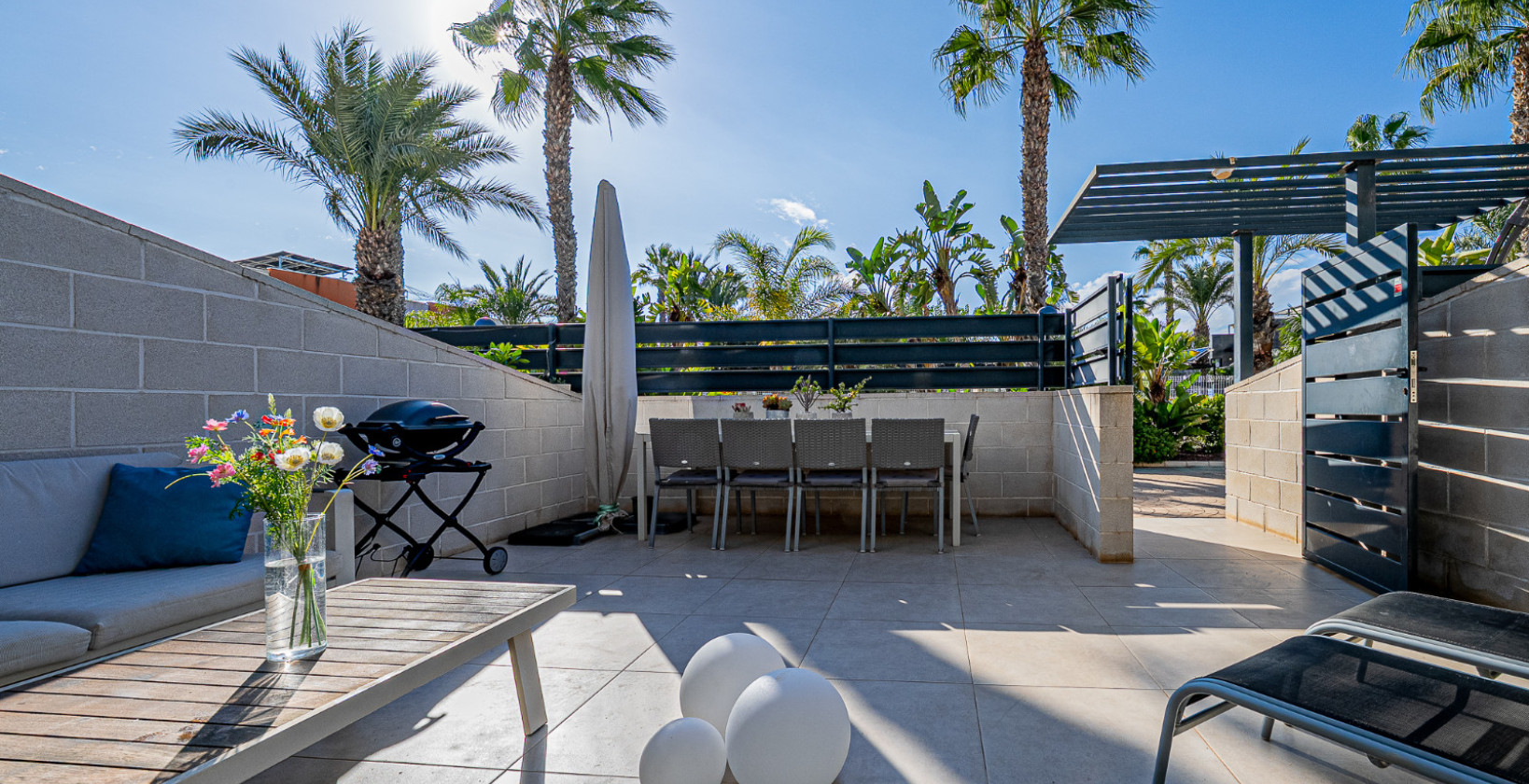 Resale - Townhouse - Los Dolses