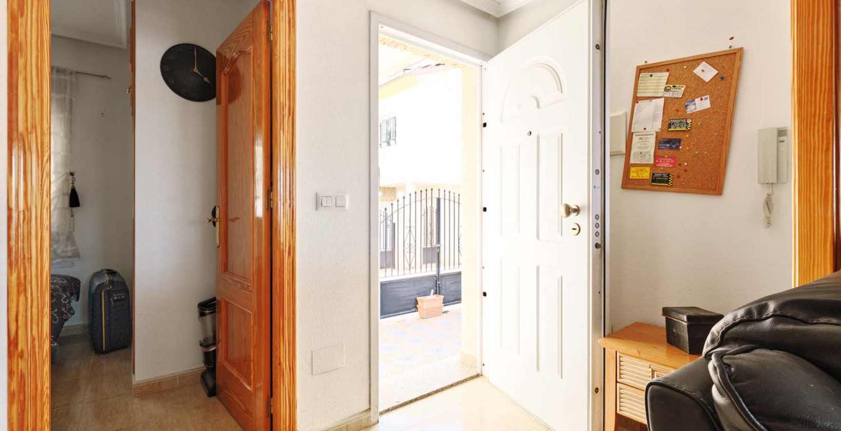 Återförsäljning - Semi-Detached Villa - Pinar de Campoverde