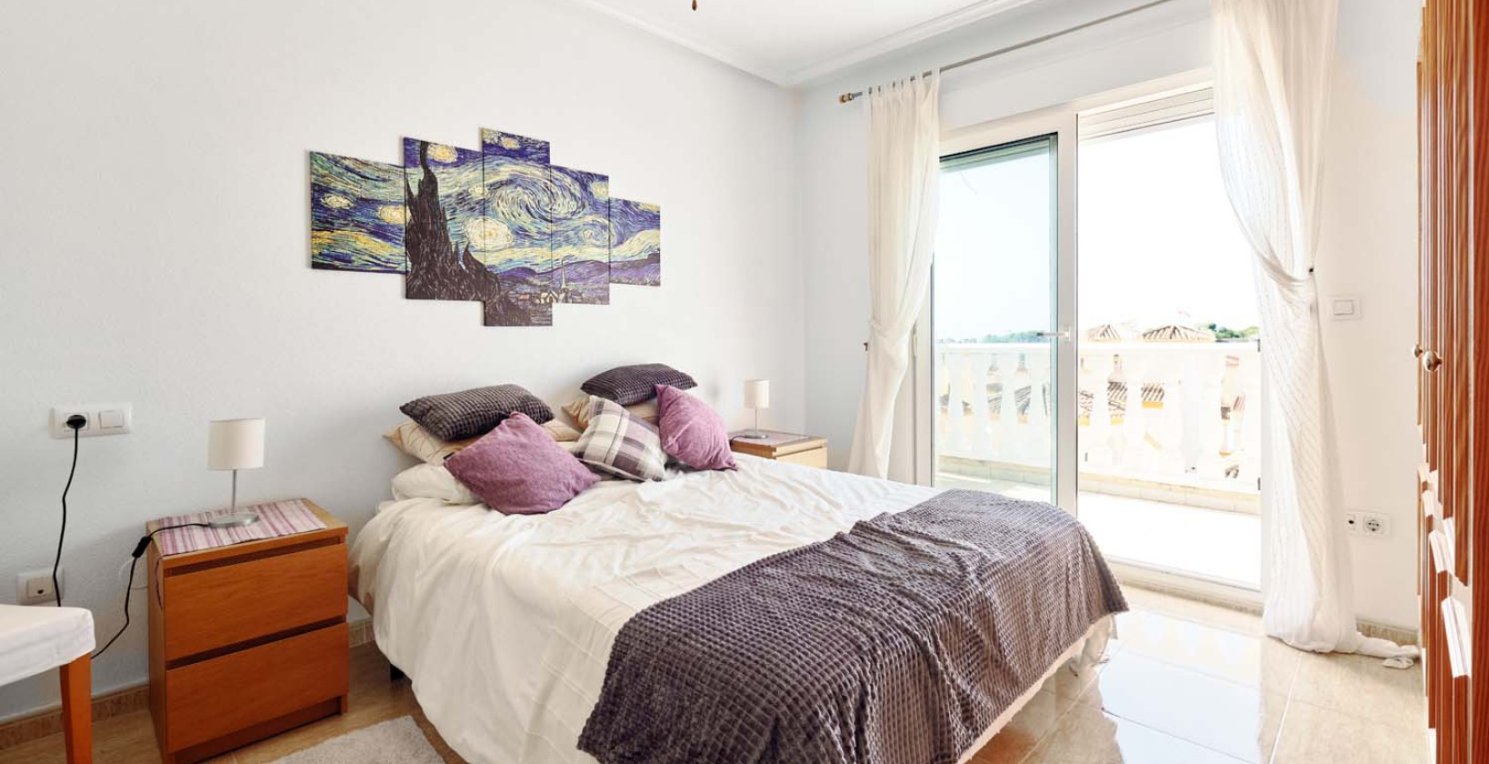 Återförsäljning - Semi-Detached Villa - Pinar de Campoverde