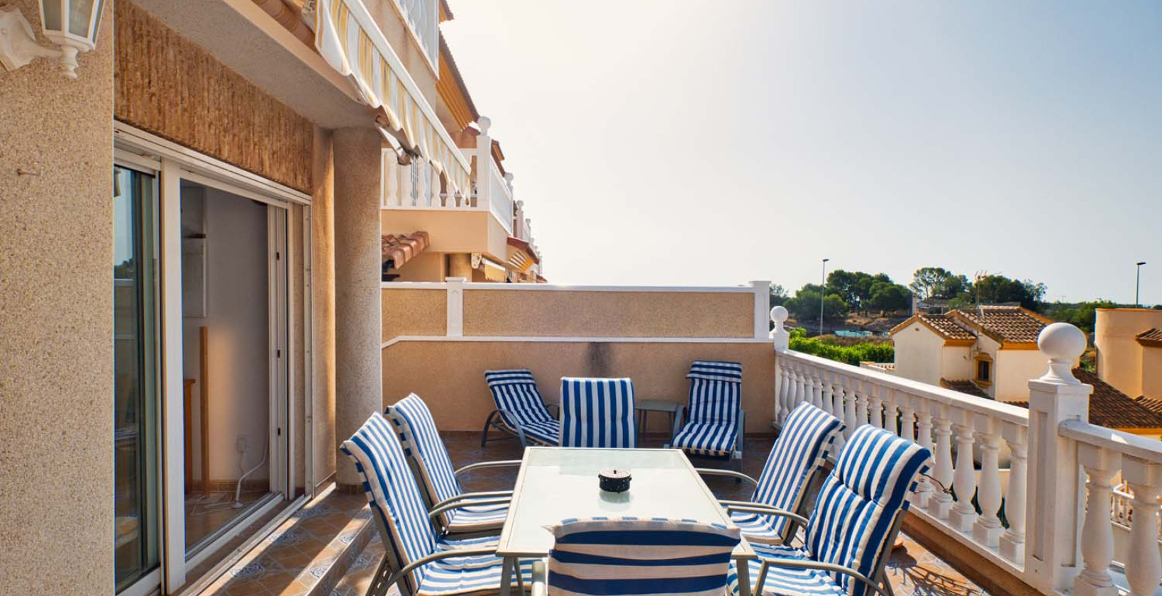 Återförsäljning - Semi-Detached Villa - Pinar de Campoverde