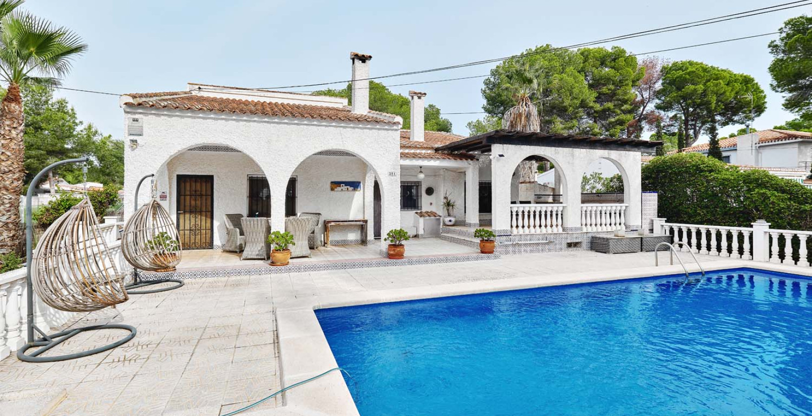 Återförsäljning - Villa - Pinar de Campoverde