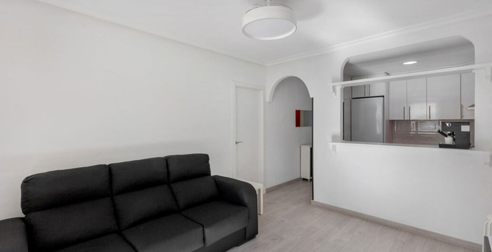 Resale - Apartment / flat - Torrevieja - La Mata