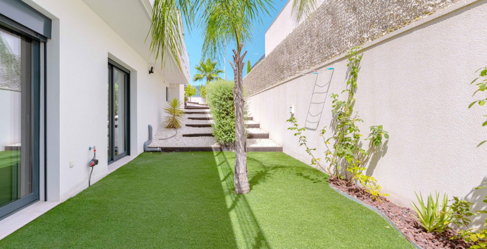 Återförsäljning - Villa - San Miguel de Salinas