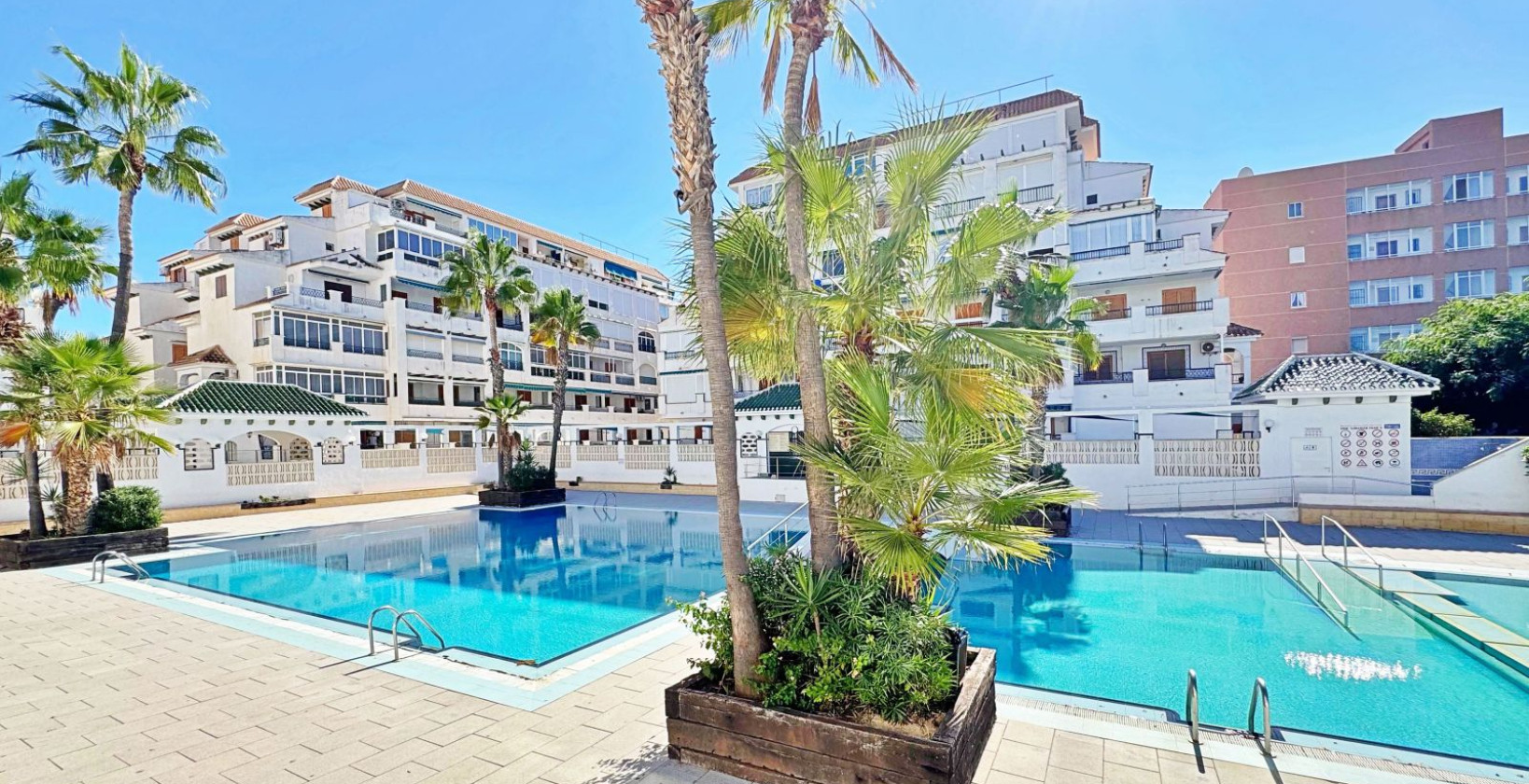 Resale - Apartment / flat - Torrevieja - La Mata