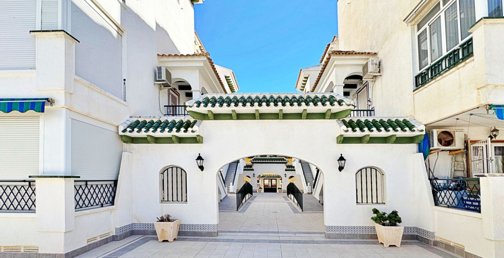 Resale - Apartment / flat - Torrevieja - La Mata