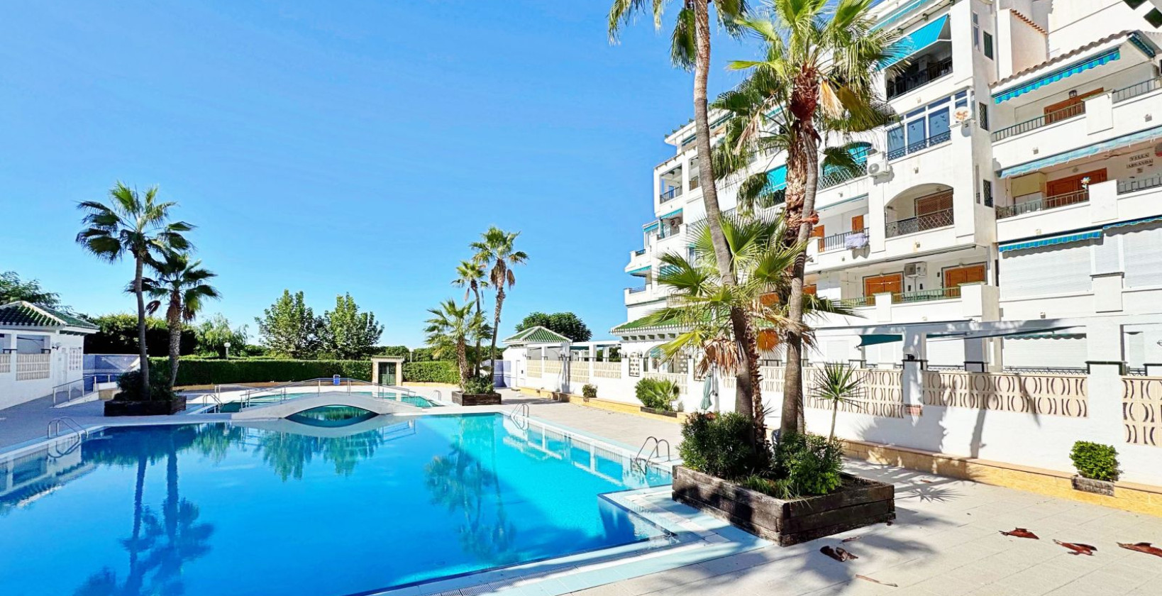 Resale - Apartment / flat - Torrevieja - La Mata