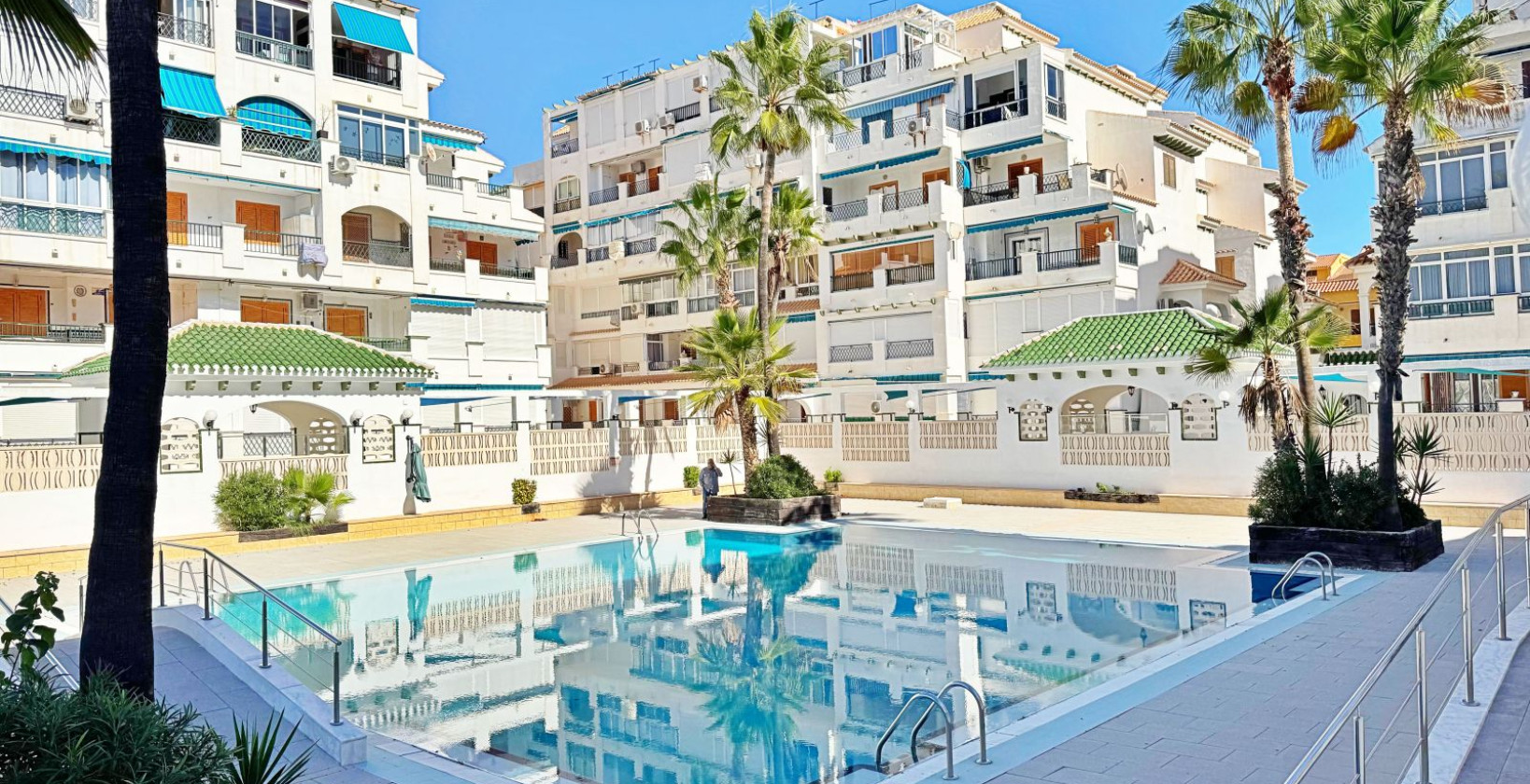 Resale - Apartment / flat - Torrevieja - La Mata