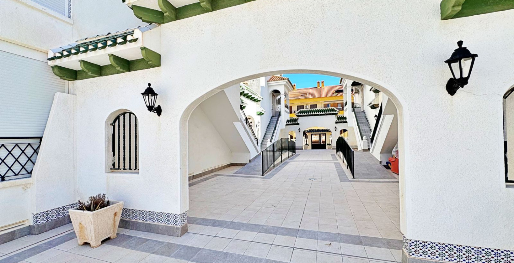 Resale - Apartment / flat - Torrevieja - La Mata