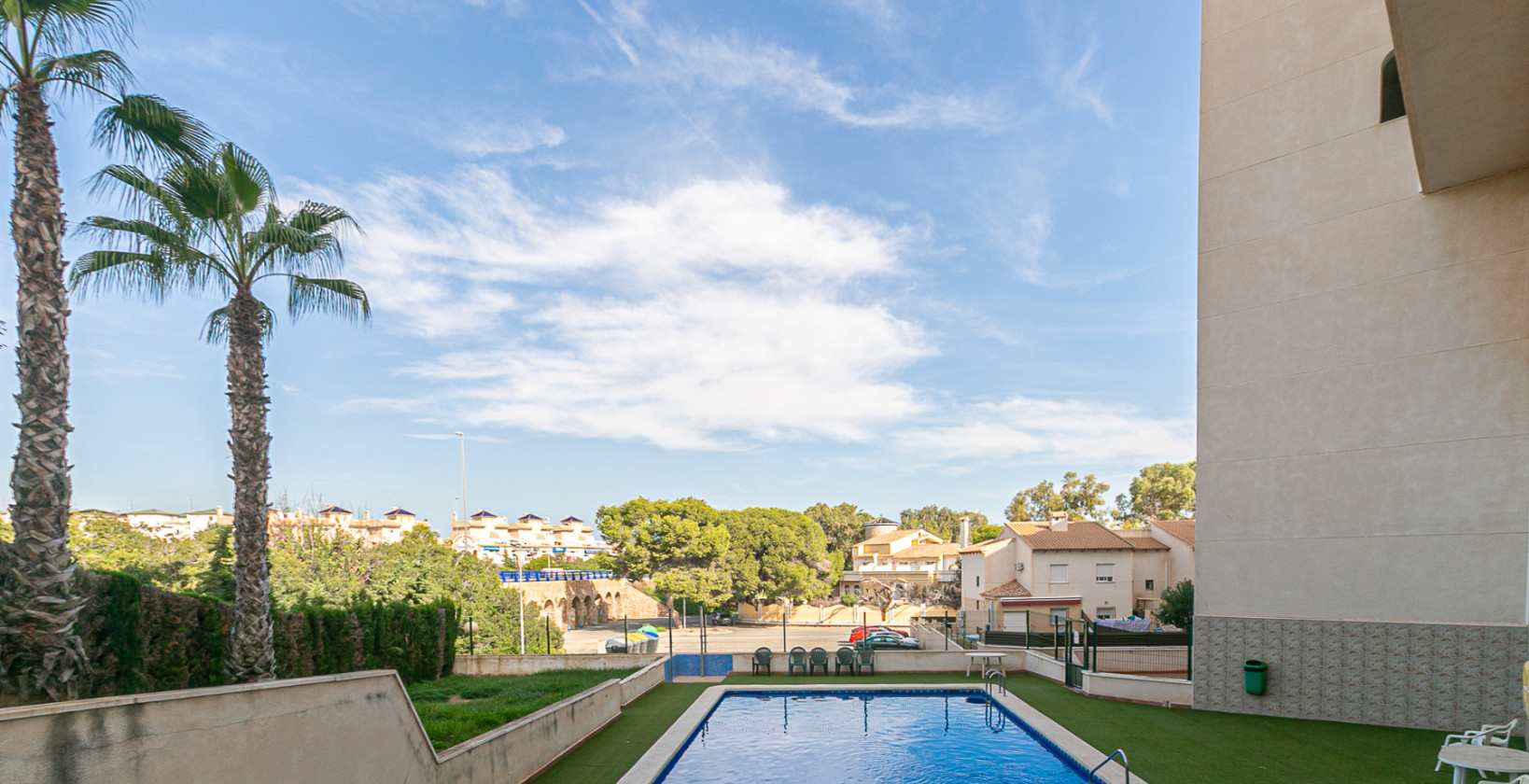 Resale - Apartment / flat - La Zenia - Beachside