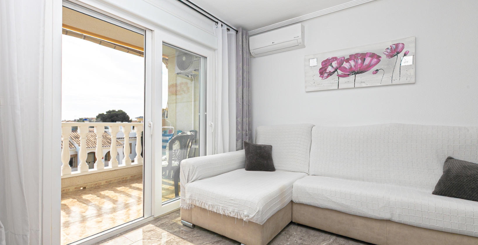 Resale - Apartment / flat - La Zenia - Beachside