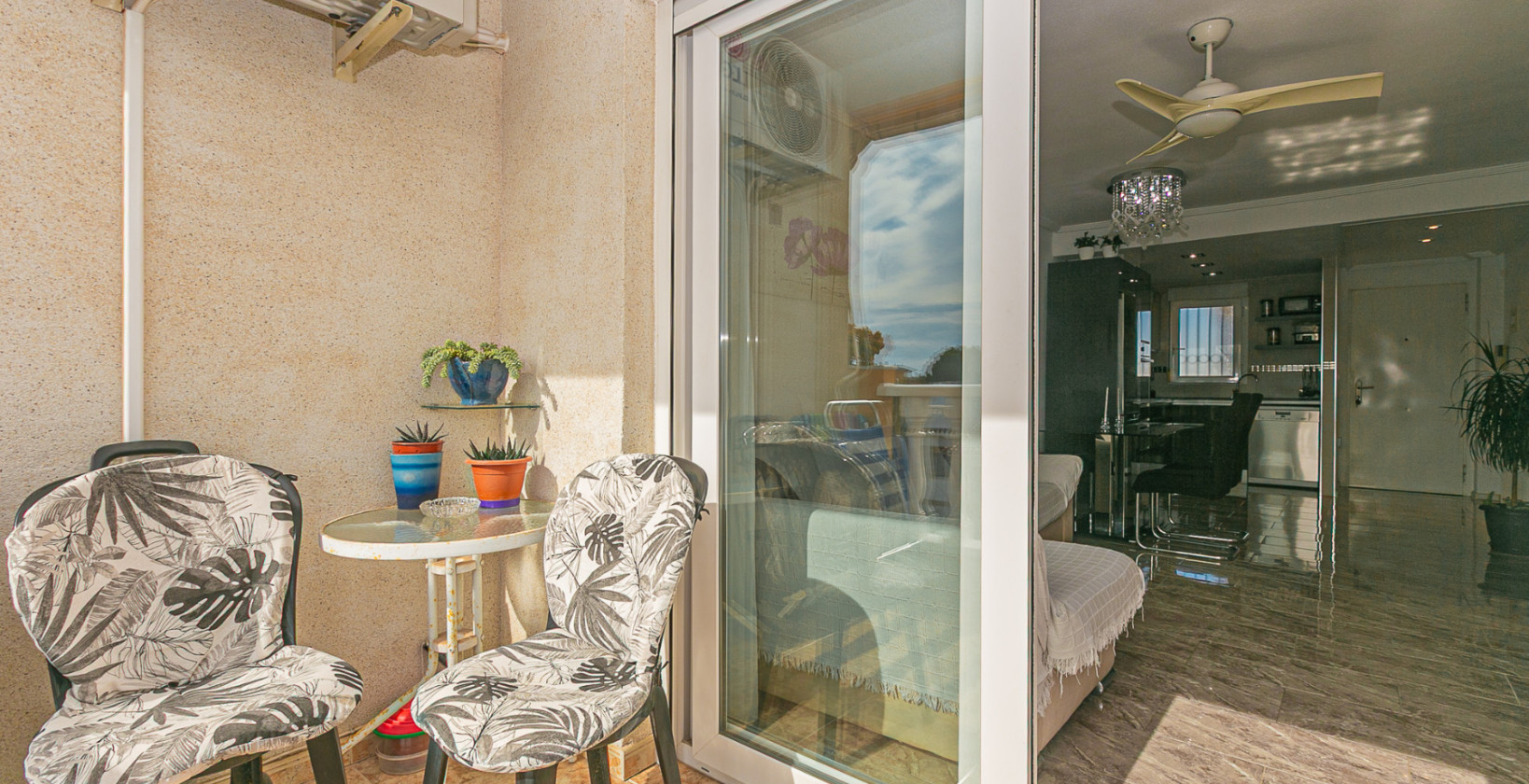 Resale - Apartment / flat - La Zenia - Beachside