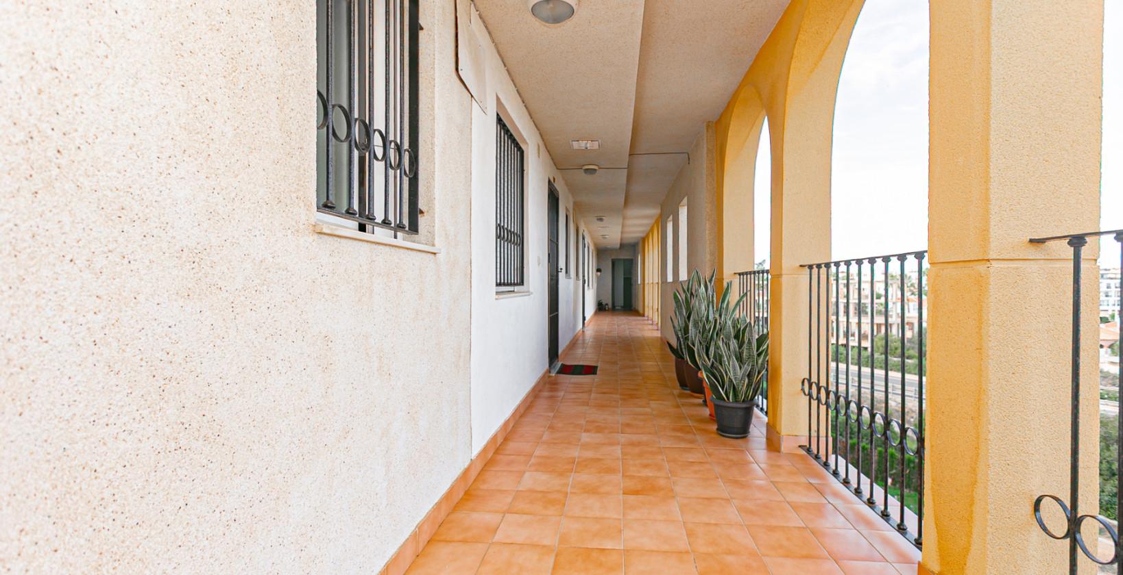 Resale - Apartment / flat - La Zenia - Beachside