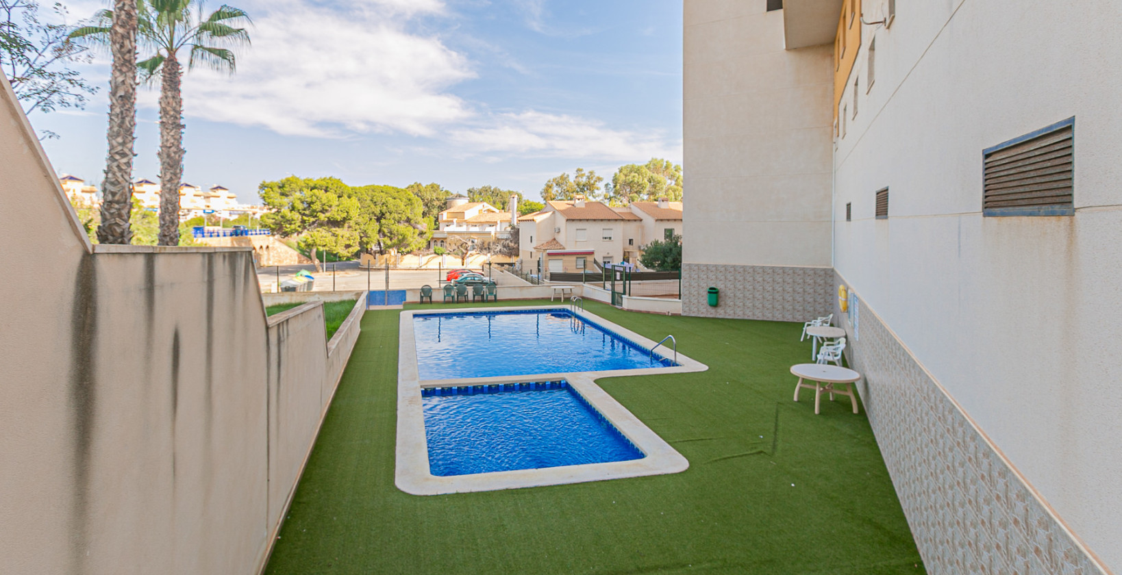 Resale - Apartment / flat - La Zenia - Beachside