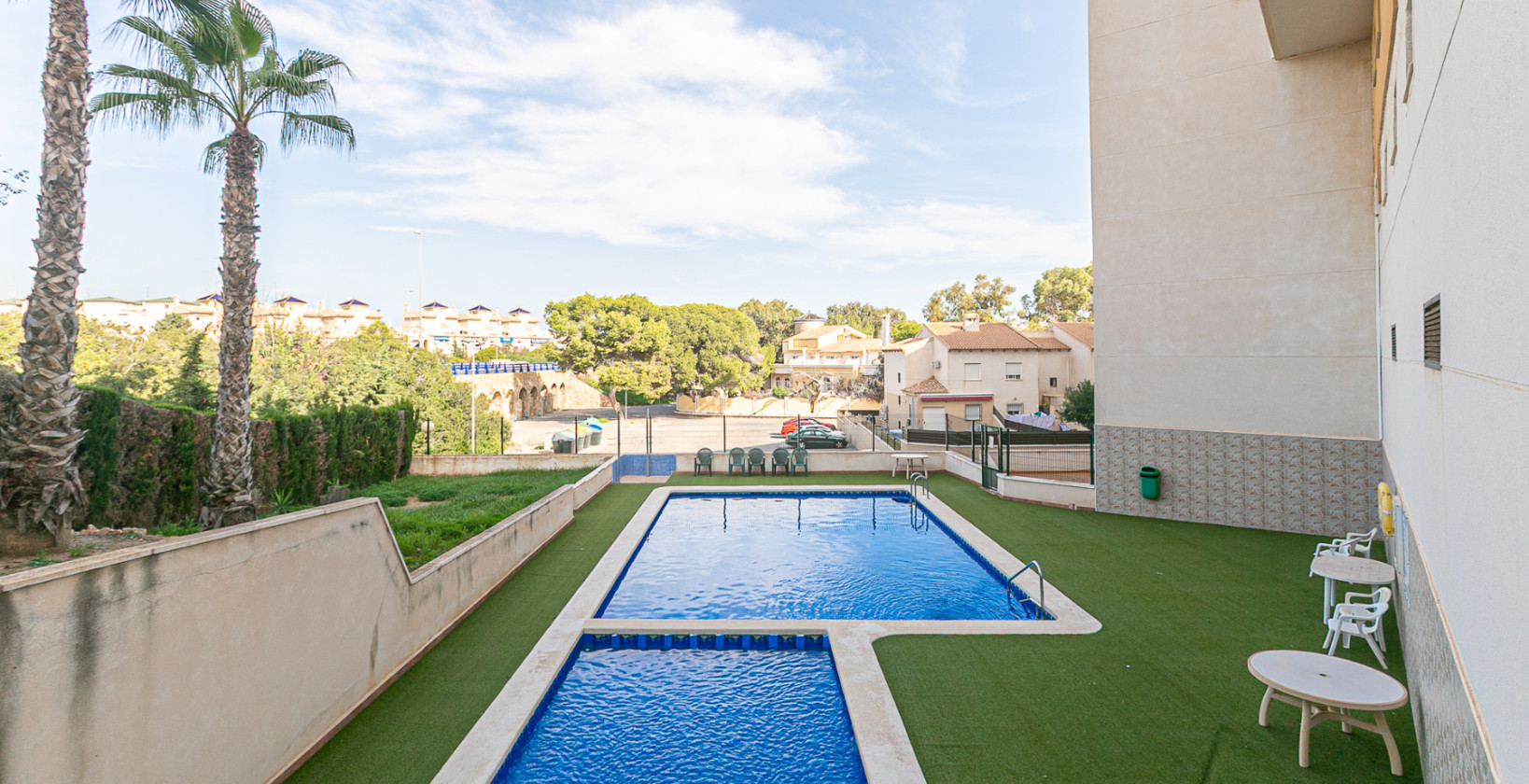 Resale - Apartment / flat - La Zenia - Beachside