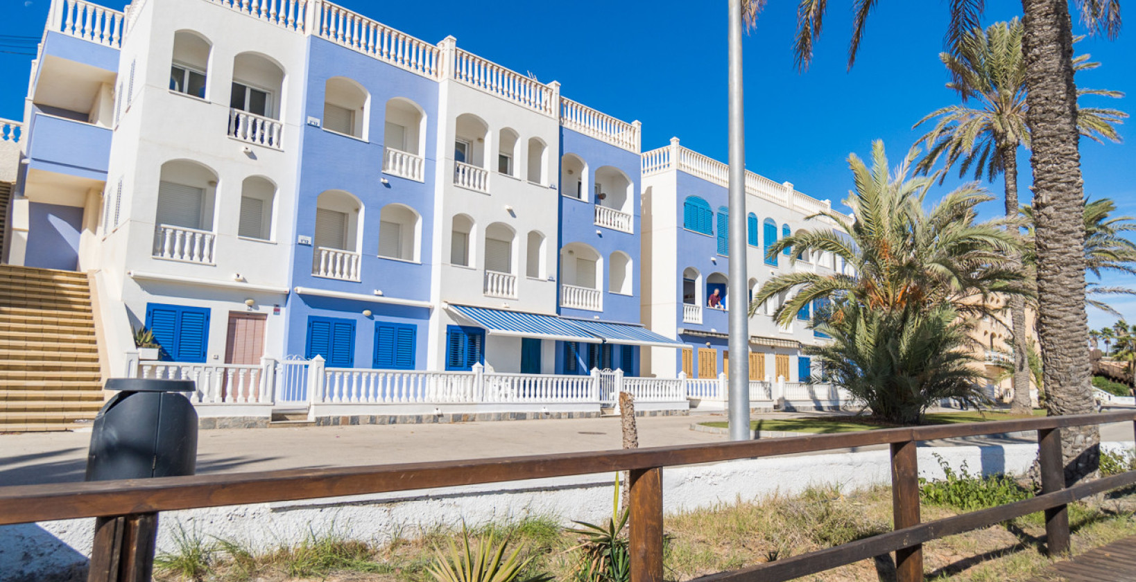 Resale - Apartment / flat - Mil Palmeras - Beach