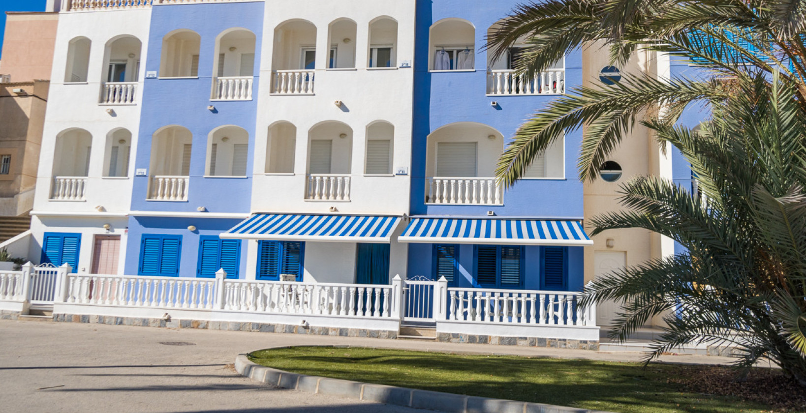 Resale - Apartment / flat - Mil Palmeras - Beach