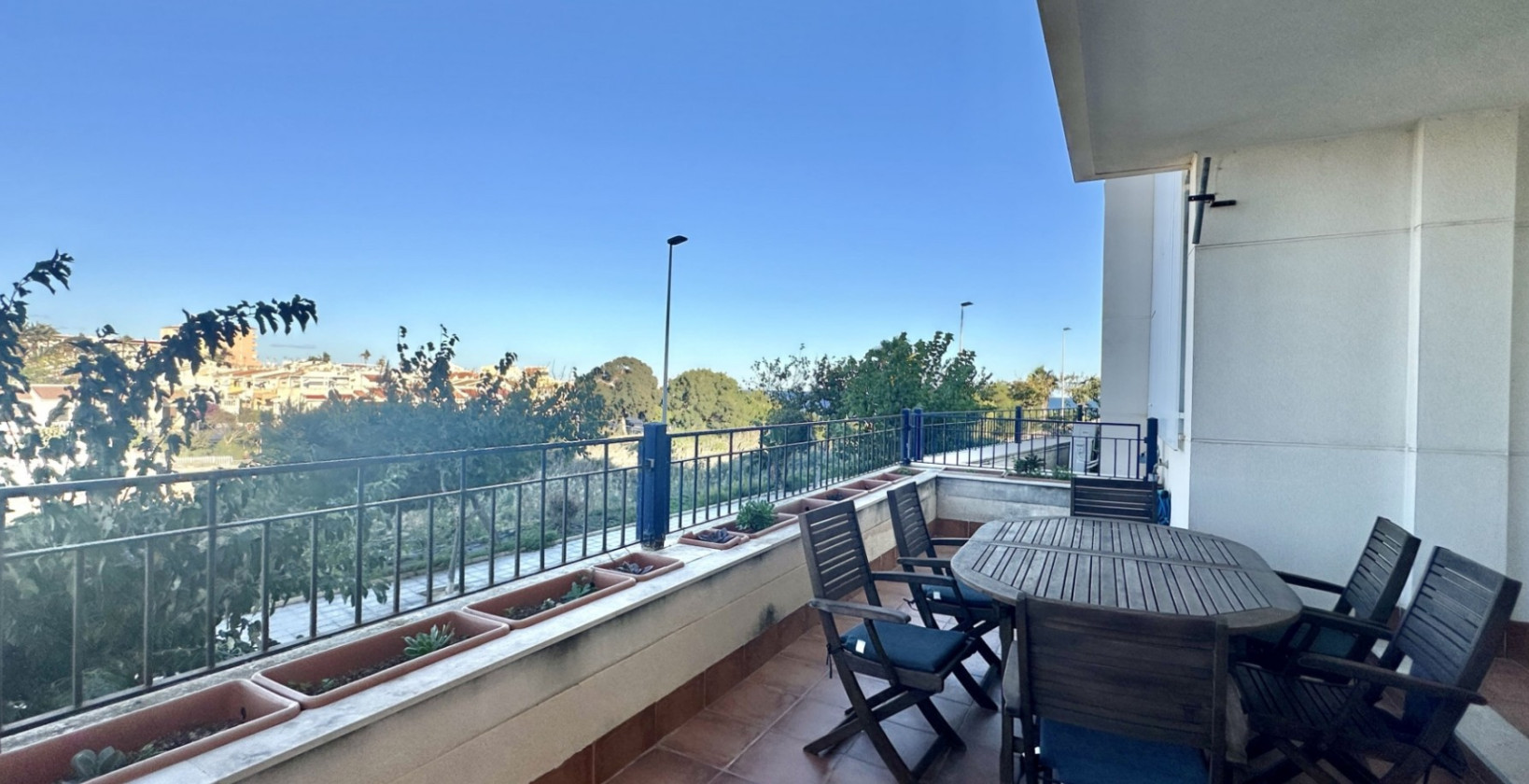 Återförsäljning - Lägenhet / lägenhet - Mil Palmeras