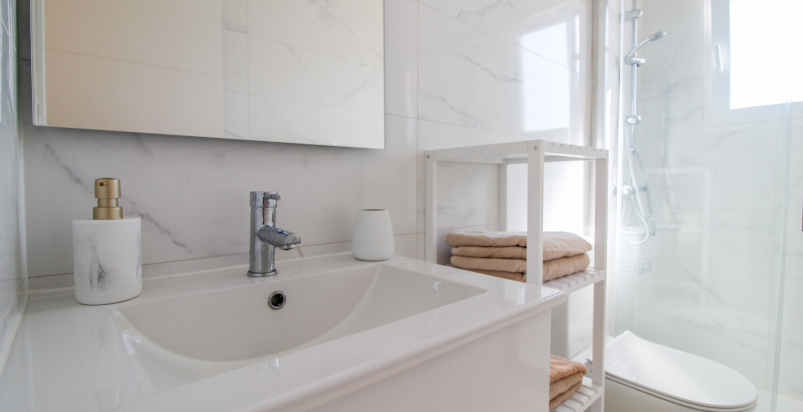 Resale - Apartment / flat - Punta Prima - Beachside