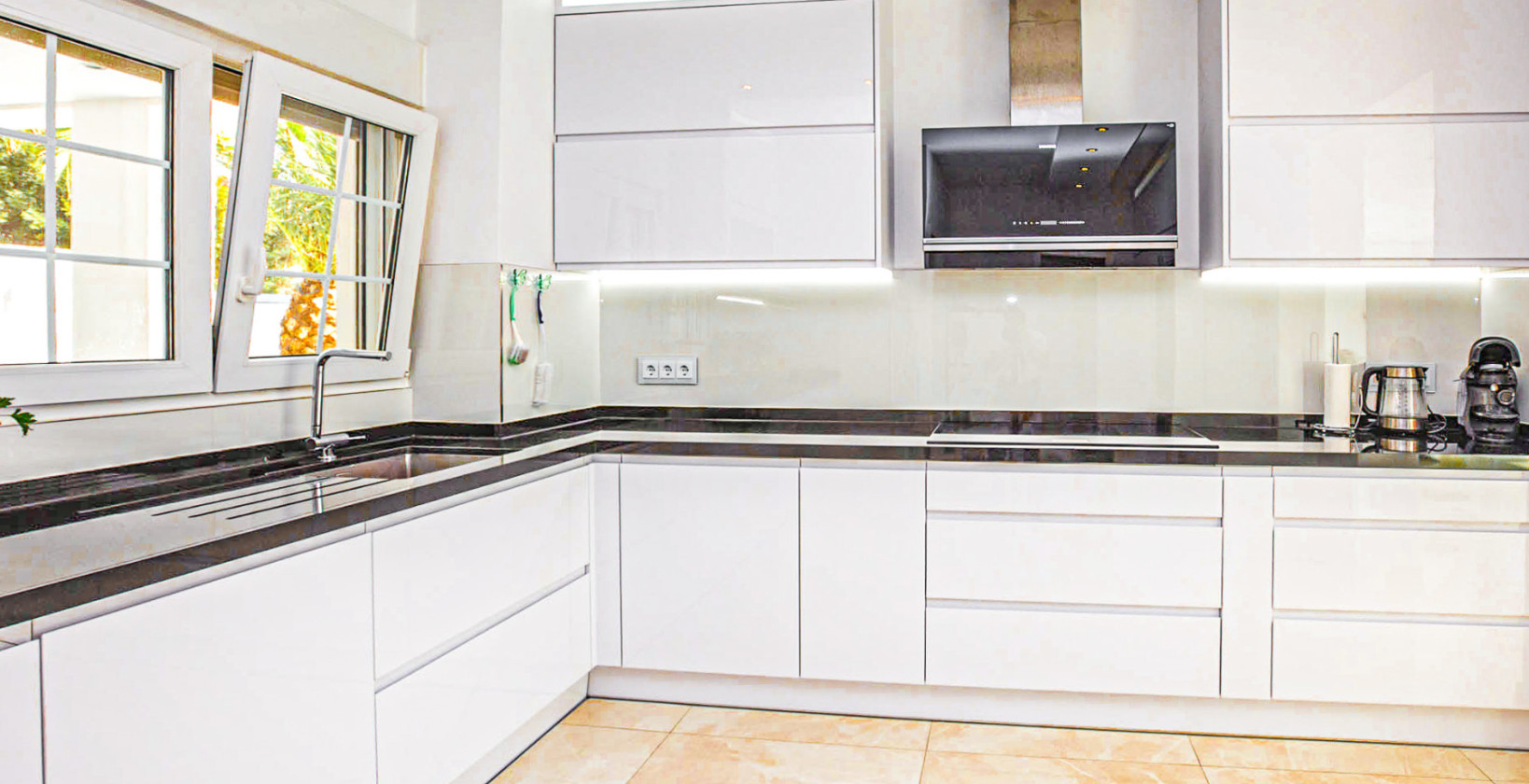 Återförsäljning - Villa - La Zenia