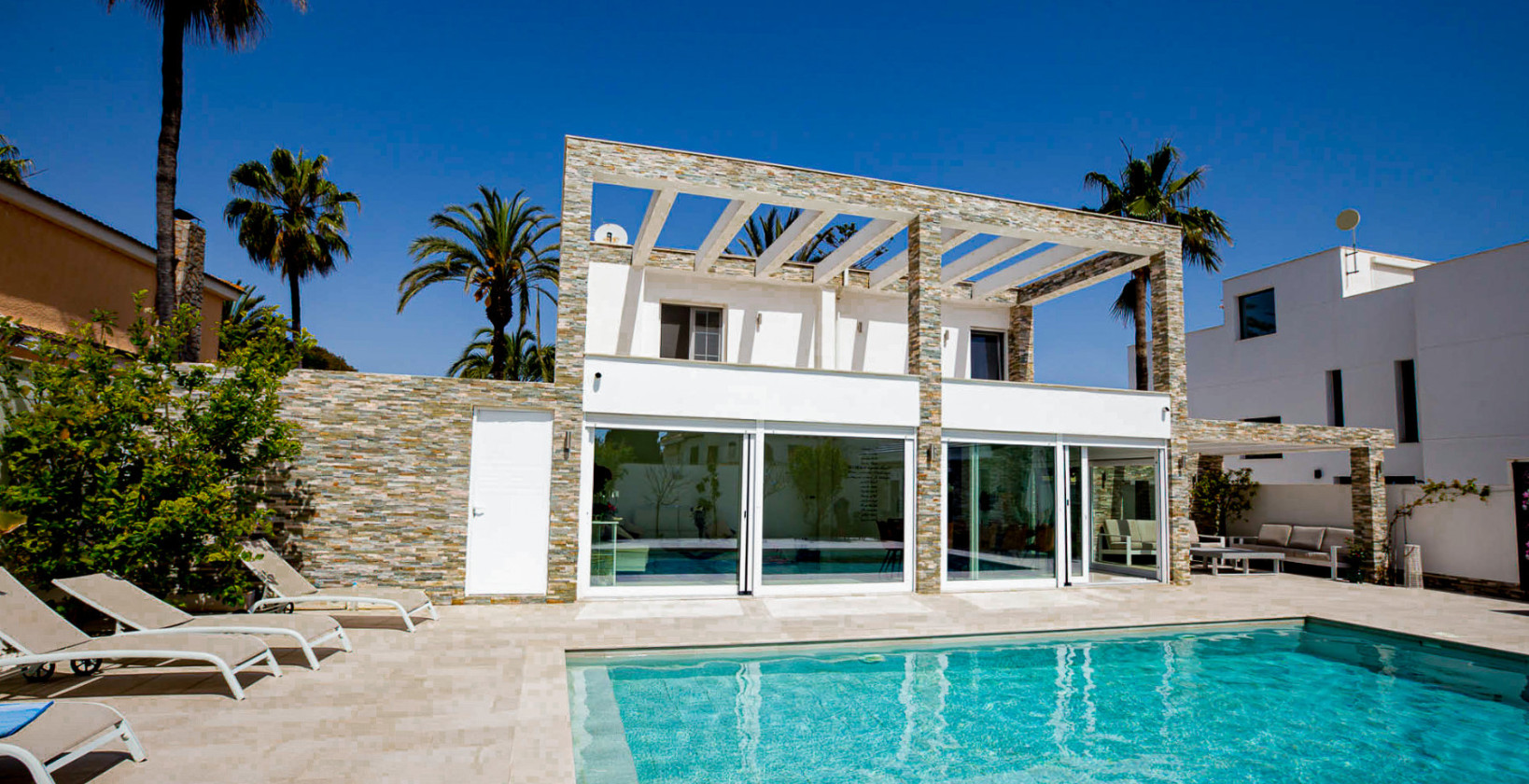 Återförsäljning - Villa - La Zenia