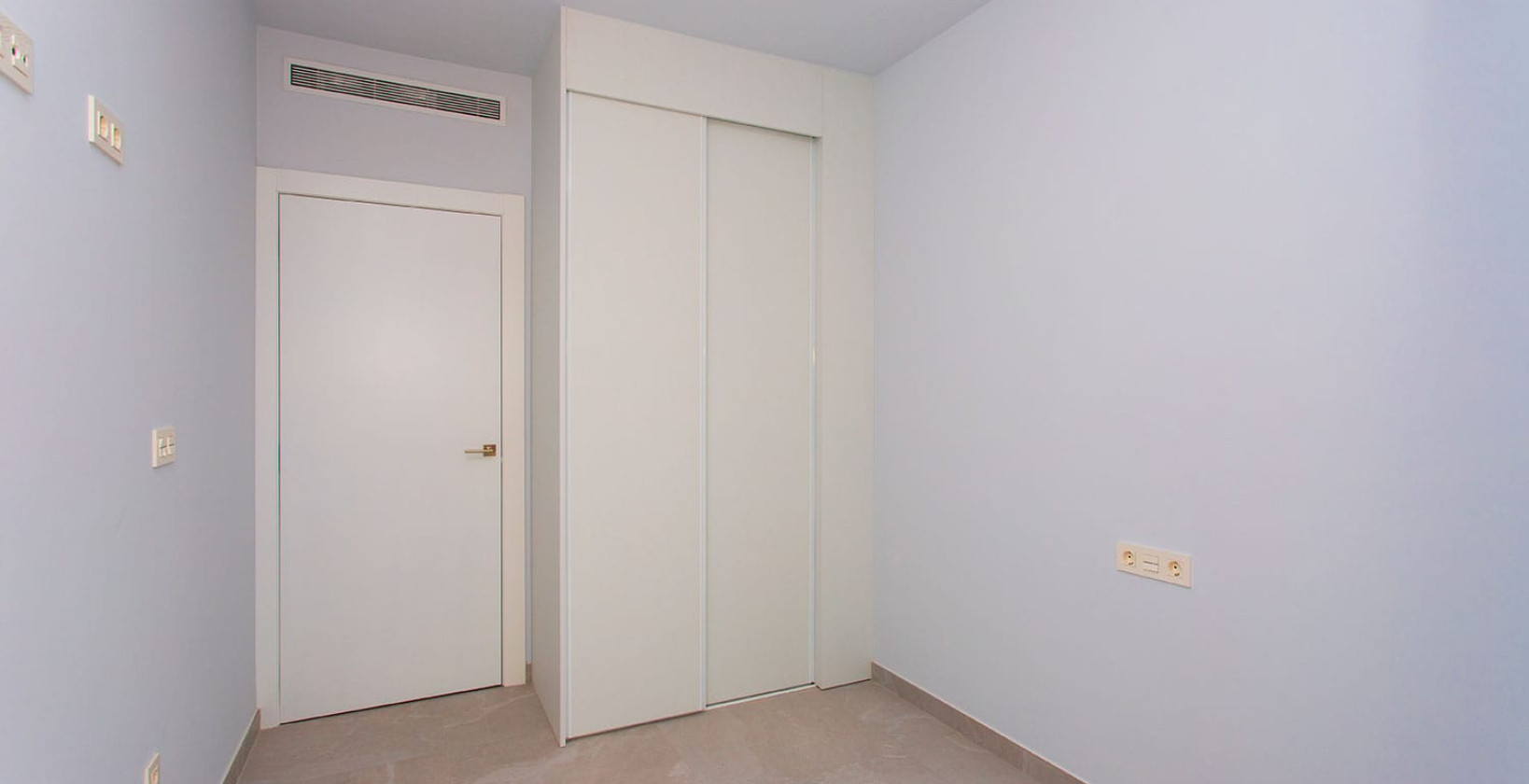 Resale - Apartment / flat - Torrevieja - Beach