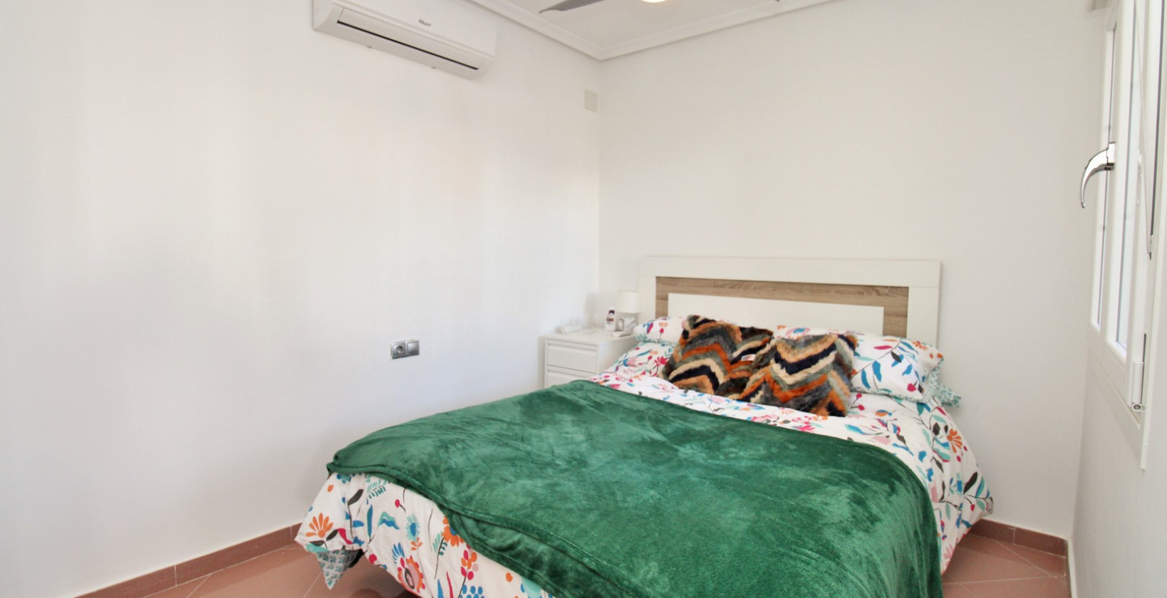 Resale - Villa - Villamartín - Los Dolses