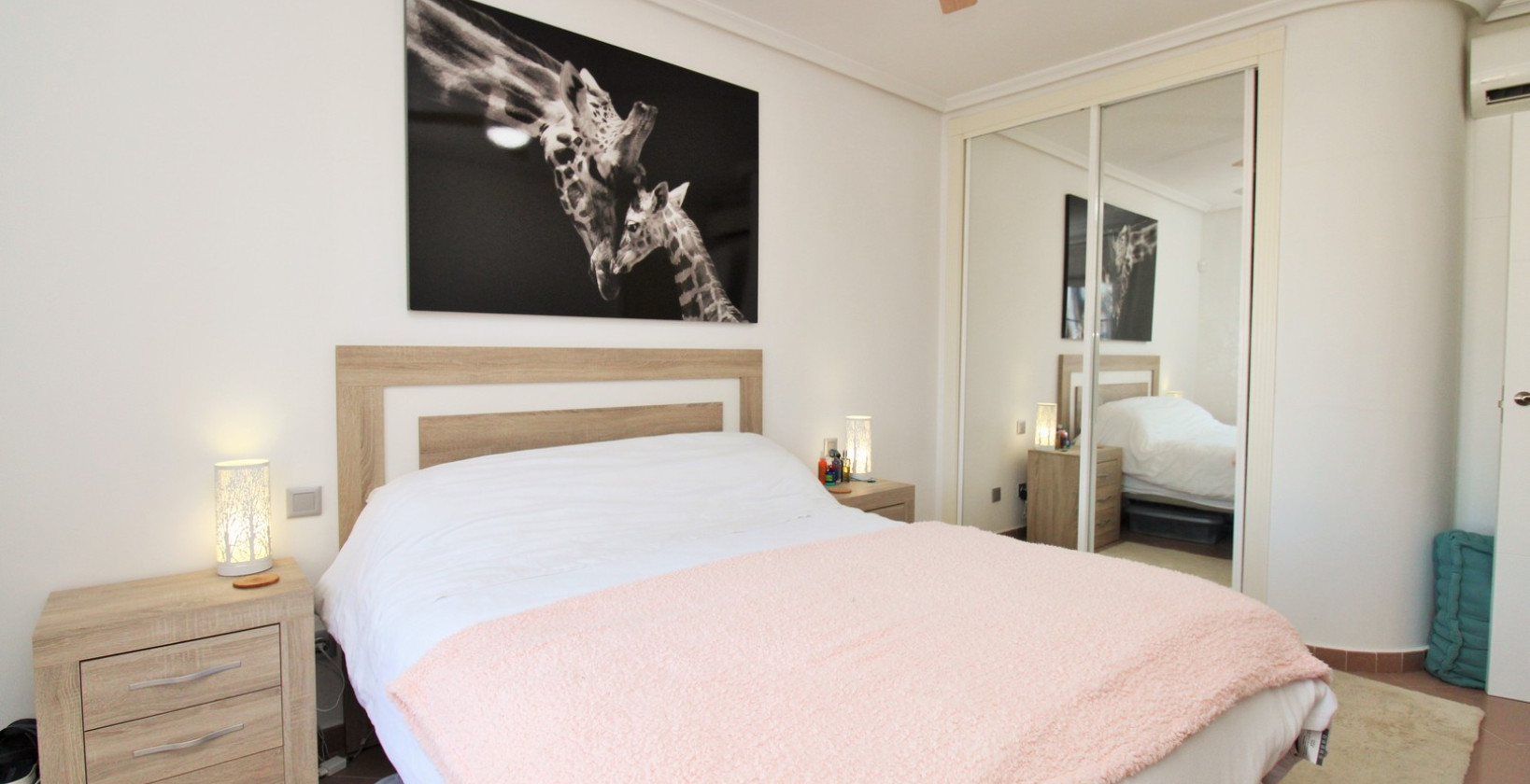 Resale - Villa - Villamartín - Los Dolses