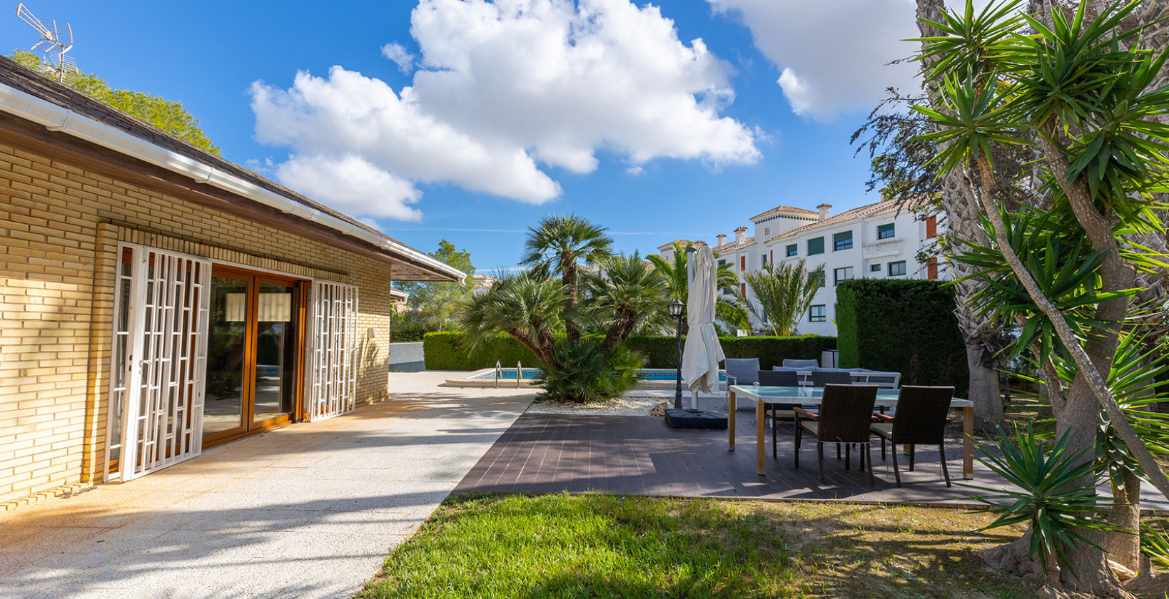 Resale - Villa - Orihuela Costa - Las Filipinas