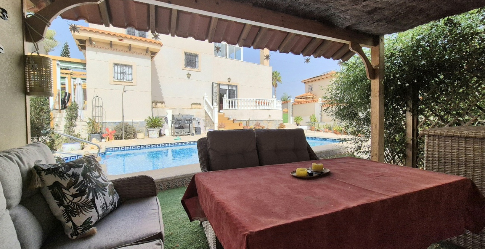 Resale - Villa - San Miguel de Salinas - Ciudad De Las Comunicaciones