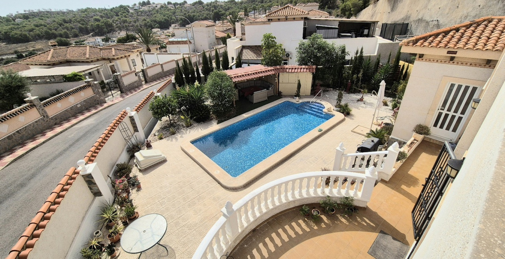 Resale - Villa - San Miguel de Salinas - Ciudad De Las Comunicaciones